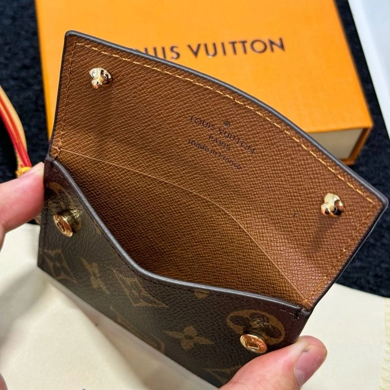Louis Vuitton Card Holders Cozy 262662
