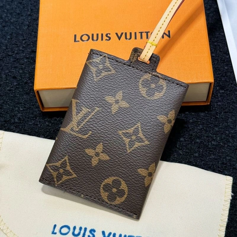 Louis Vuitton Card Holders Cozy 262662