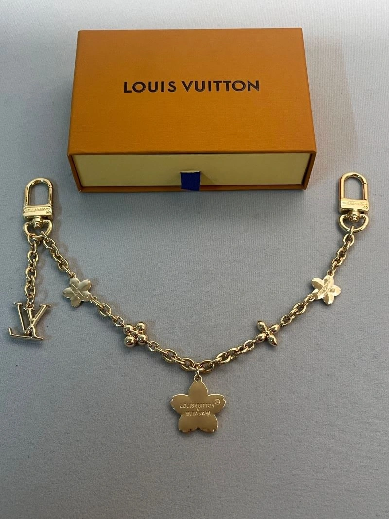 Louis Vuitton Chains Bright 262739