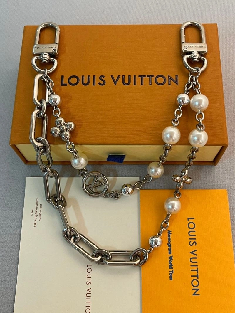 Louis Vuitton Chains Durable 262719