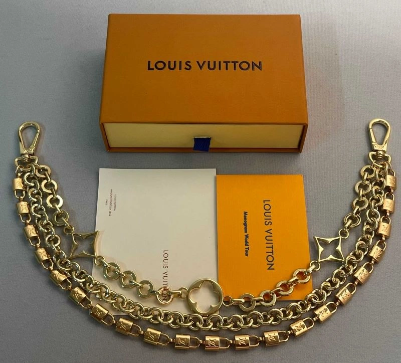 Louis Vuitton Chains SmartChoice 262721