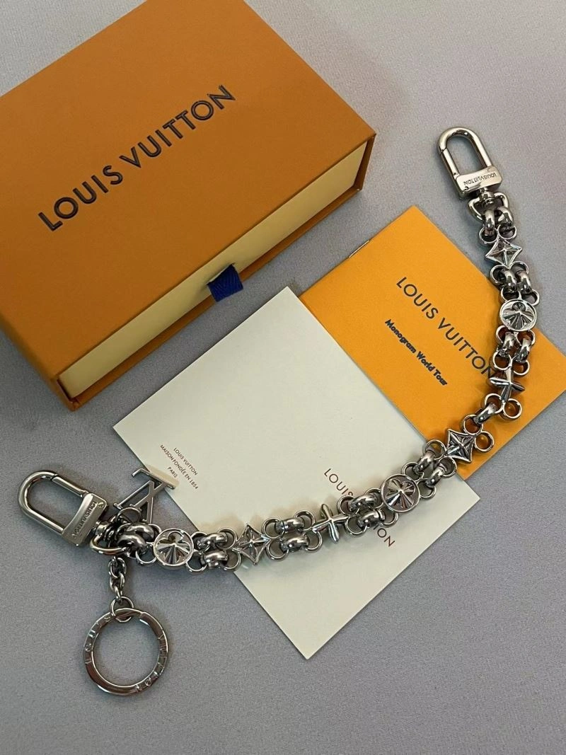 Resilient Louis Vuitton Chains 262715