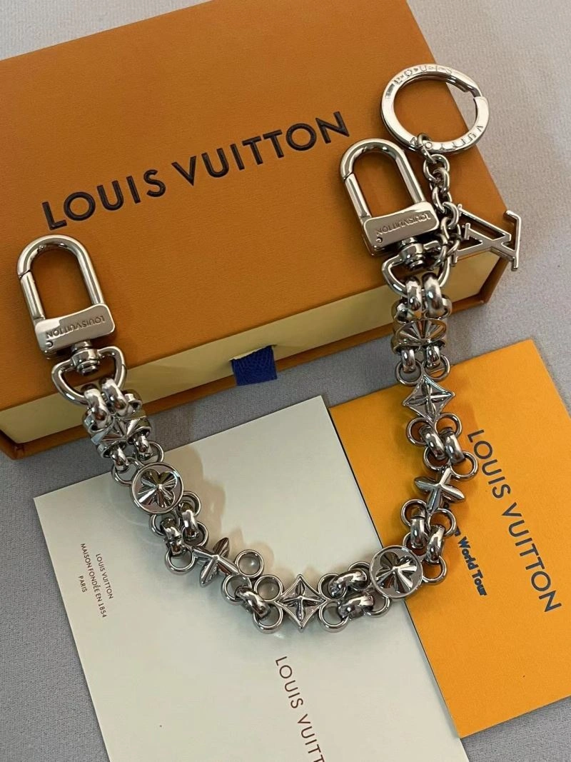 Resilient Louis Vuitton Chains 262715