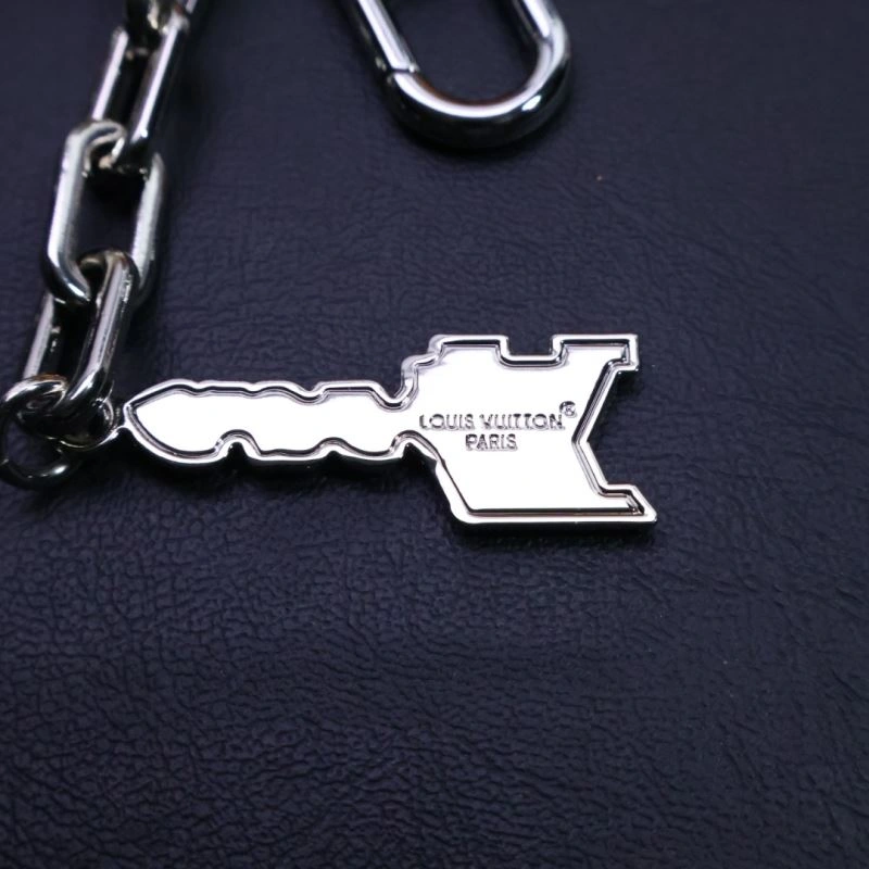 WaterResistant Louis Vuitton Chains 262703