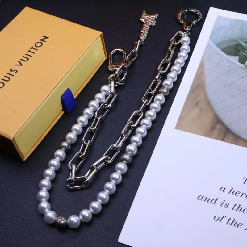 WaterResistant Louis Vuitton Chains 262703