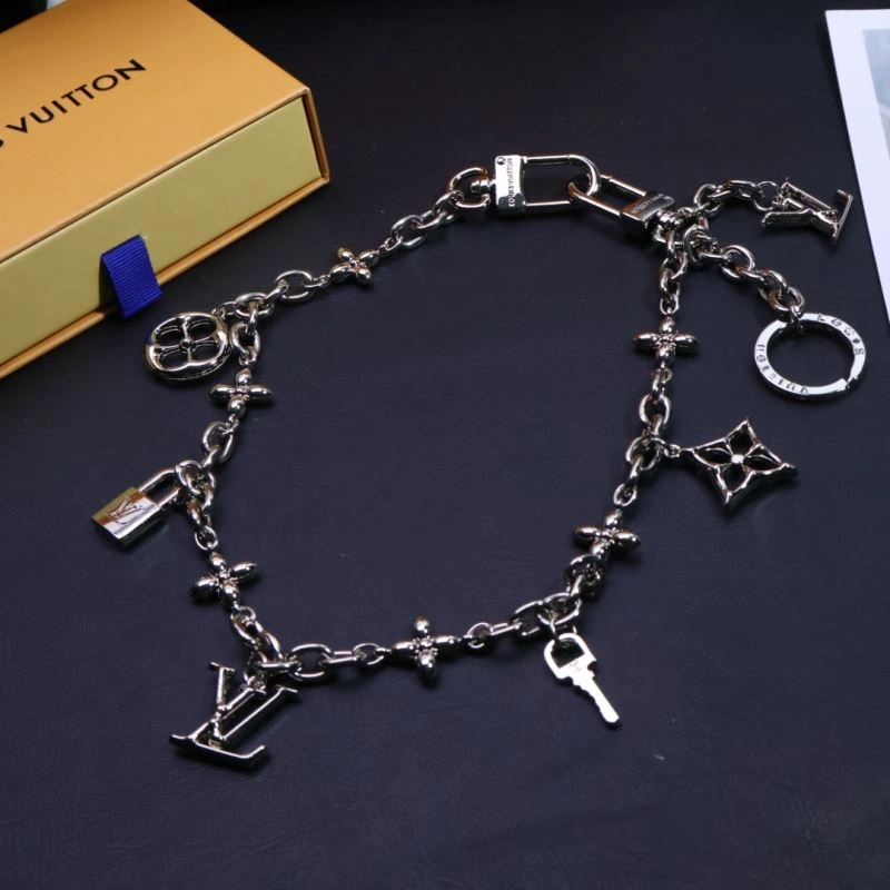 Efficient Louis Vuitton Chains 262701