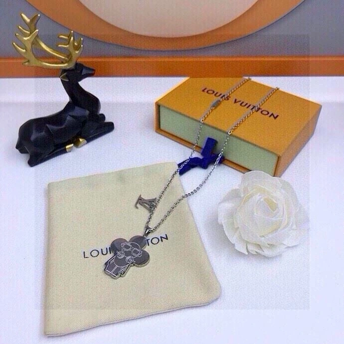 Louis Vuitton Chains WaterResistant 262700
