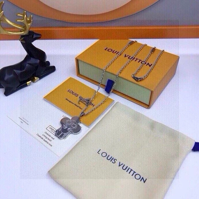 Louis Vuitton Chains WaterResistant 262700