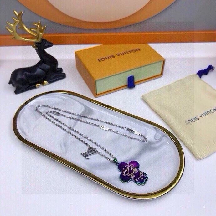 Louis Vuitton Chains Sporty 262699