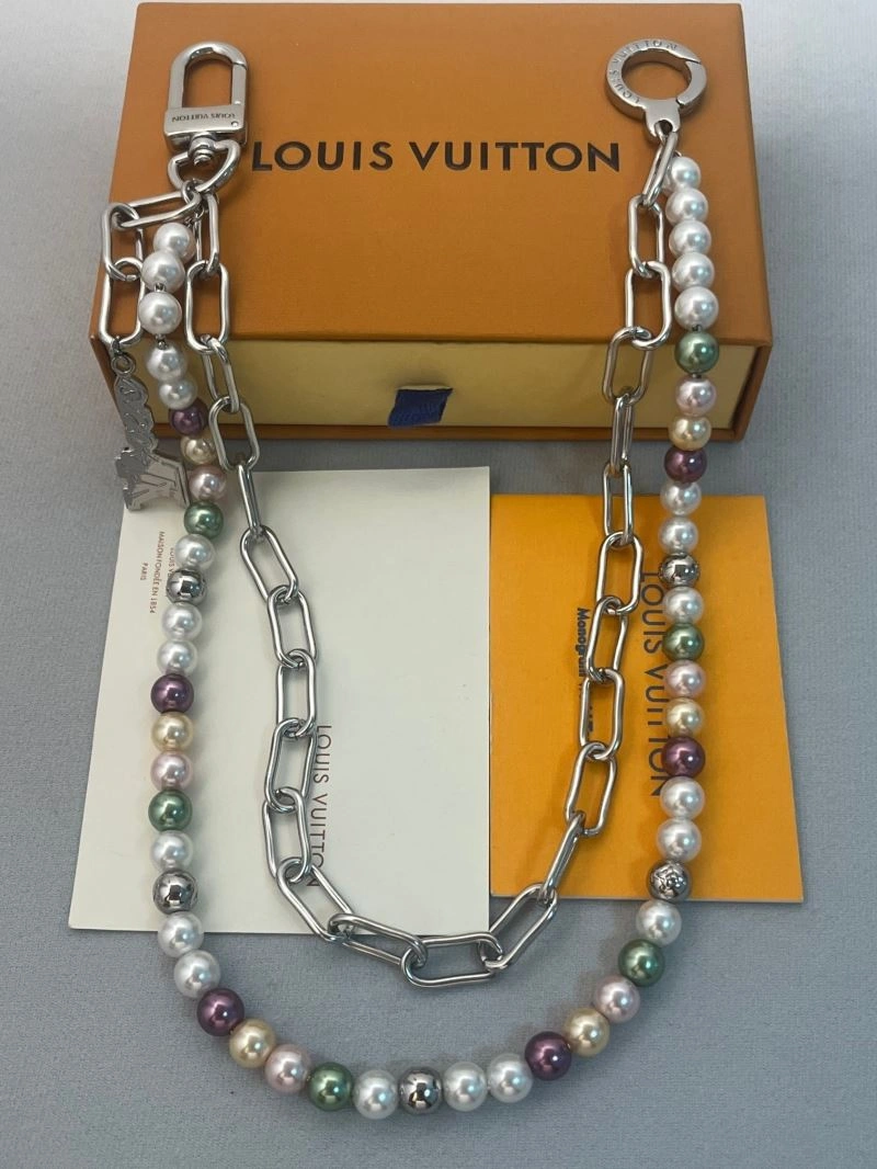 MoistureWicking Louis Vuitton Chains 262681