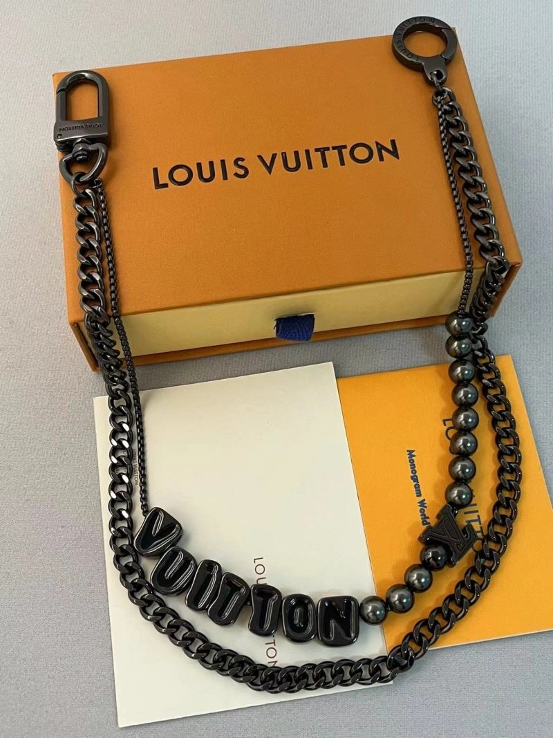 Fashionable Louis Vuitton Chains 262682