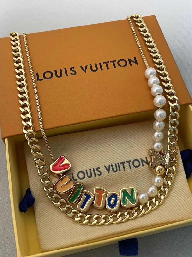 Louis Vuitton Chains DailyWear 262678