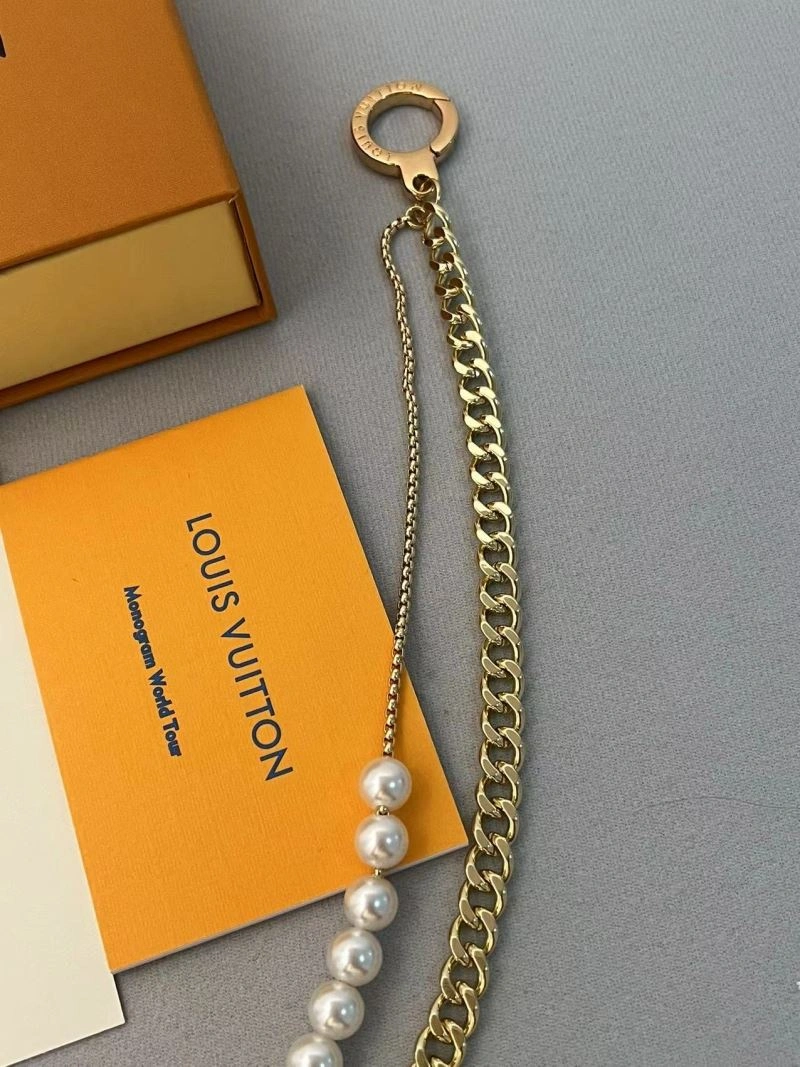 Louis Vuitton Chains DailyWear 262678