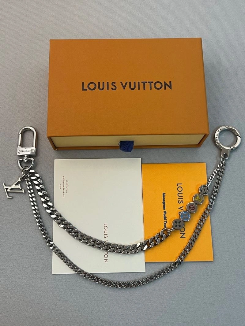 Snug Louis Vuitton Chains 262685