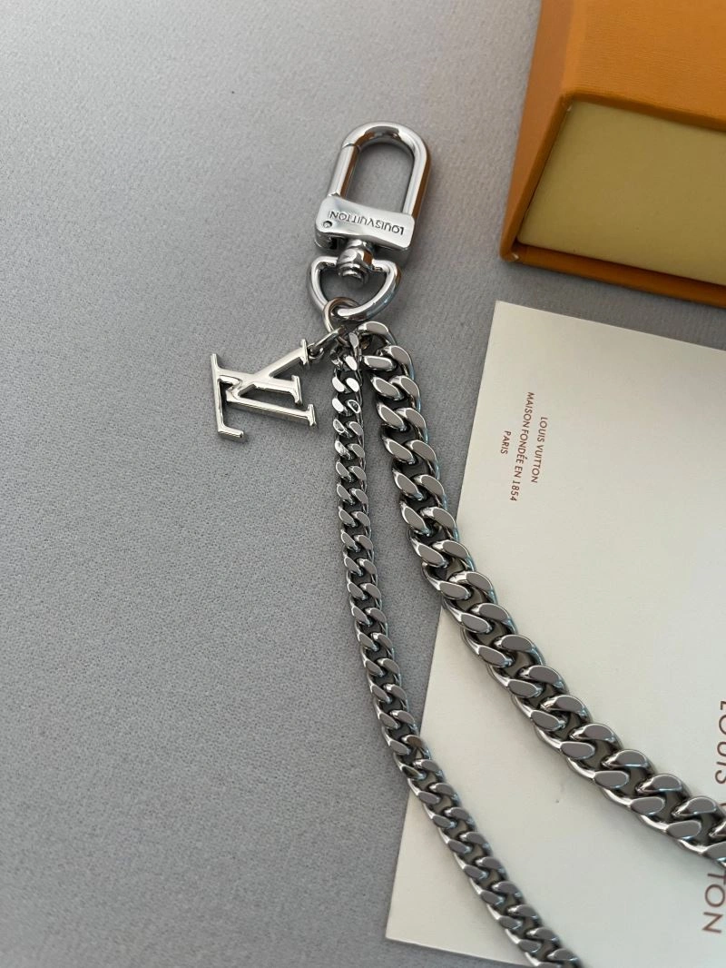 Snug Louis Vuitton Chains 262685