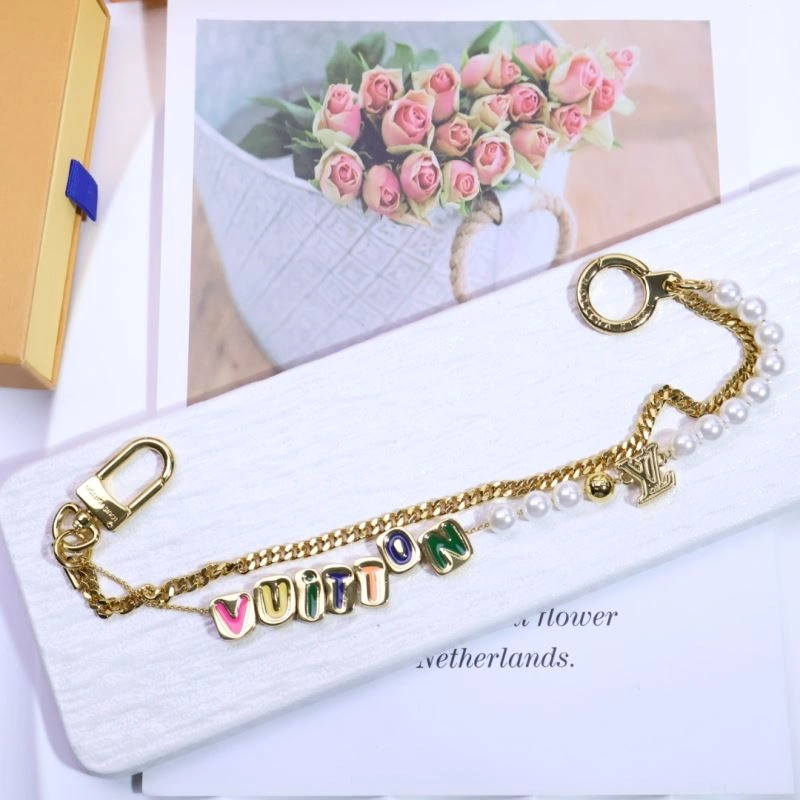 Premium Louis Vuitton Chains 262677