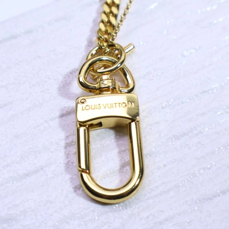Premium Louis Vuitton Chains 262677