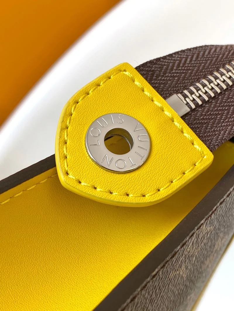 Trendsetting Louis Vuitton Clutch Bags 43355