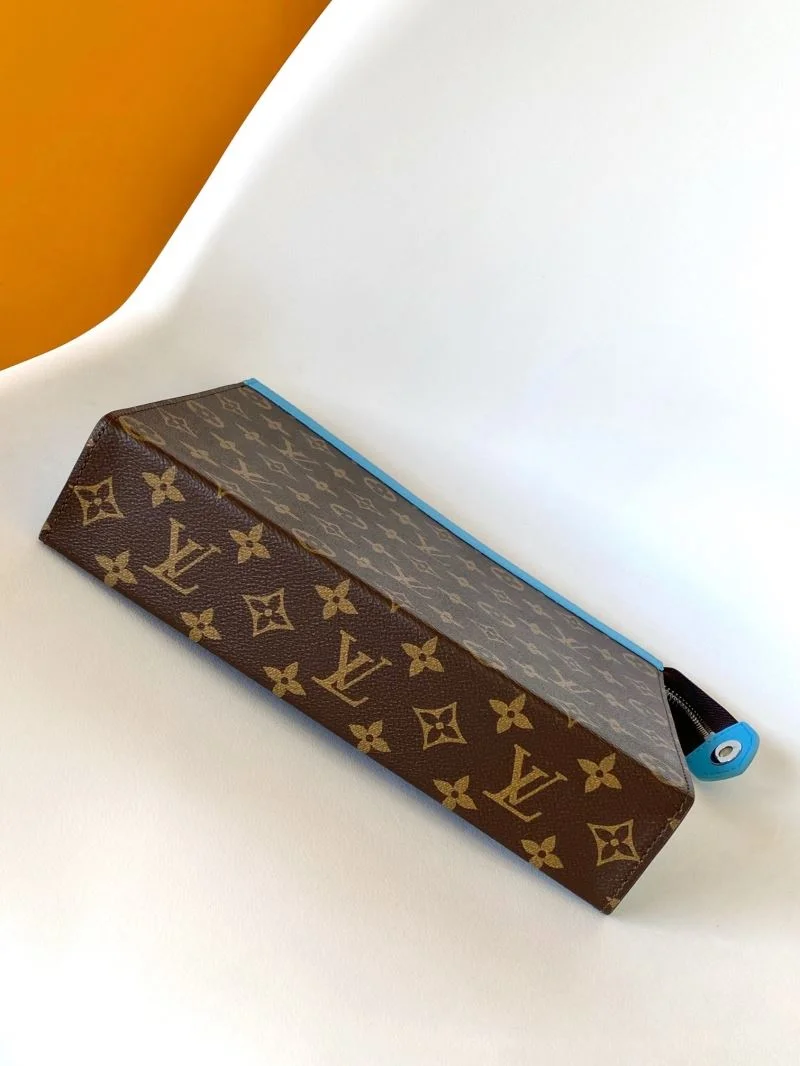 Sporty Louis Vuitton Clutch Bags 43353