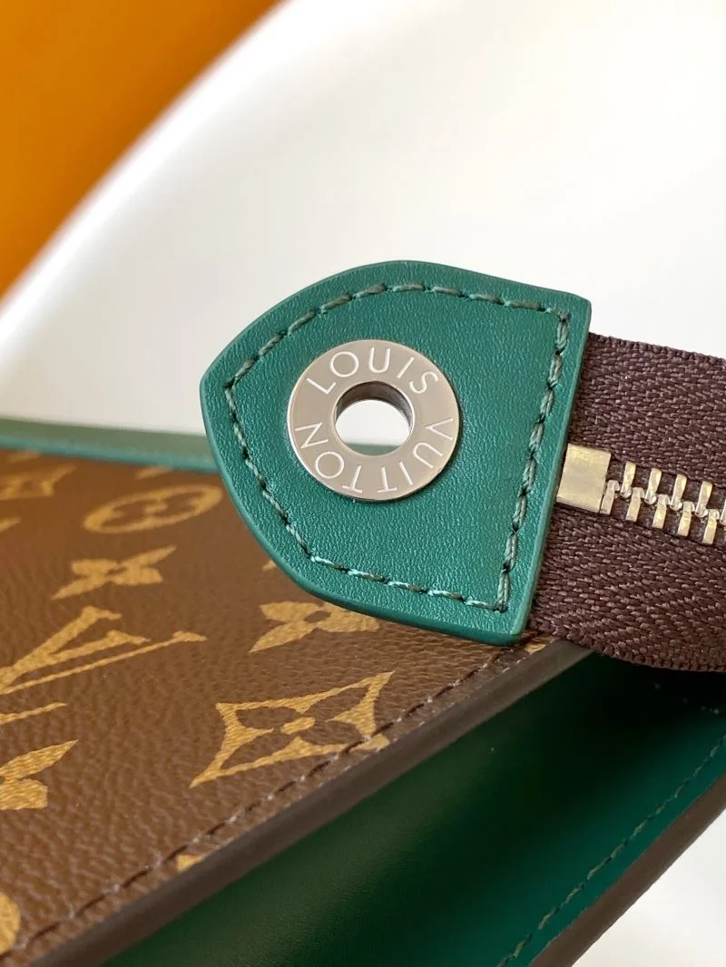 Louis Vuitton Clutch Bags Stylish 43348