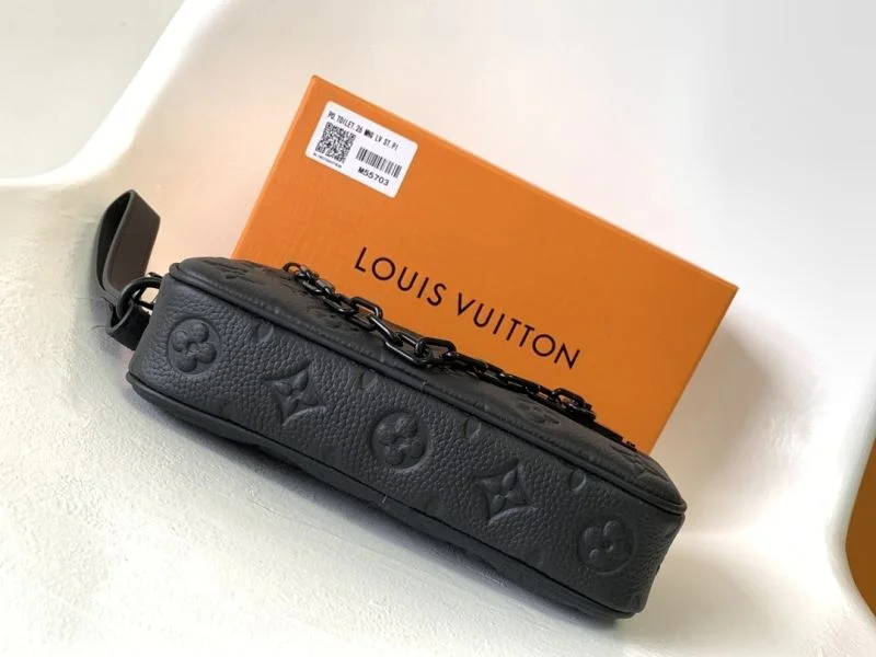 Attractive Louis Vuitton Clutch Bags 42909