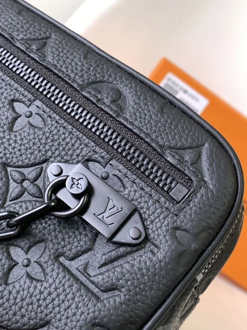 Attractive Louis Vuitton Clutch Bags 42909