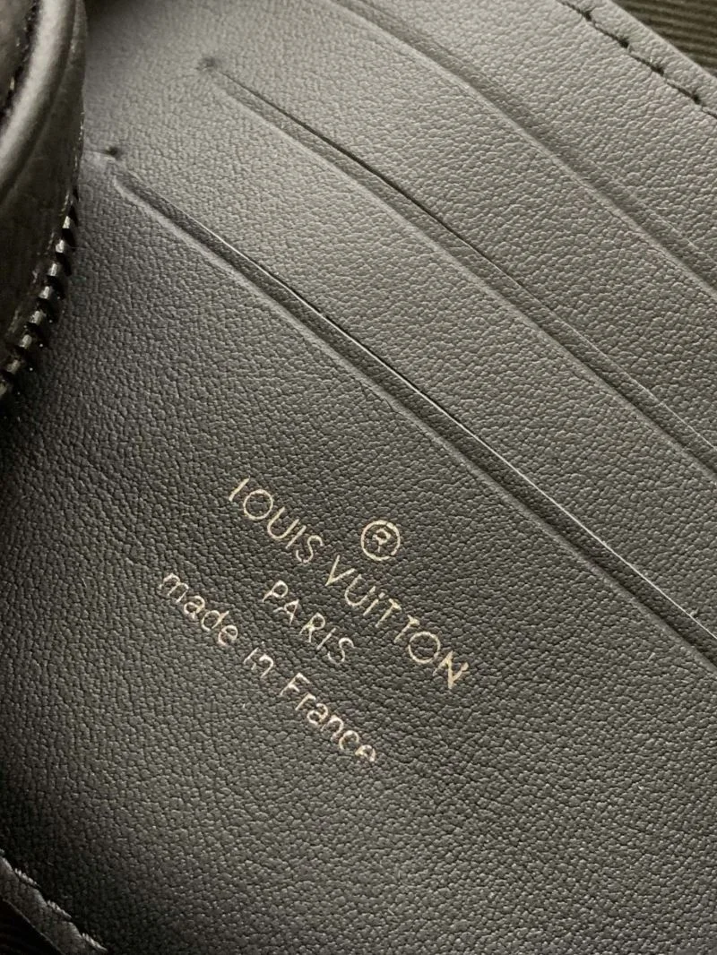 Attractive Louis Vuitton Clutch Bags 42909