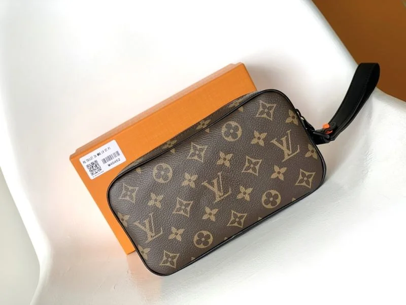 RelaxedFit Louis Vuitton Clutch Bags 42907