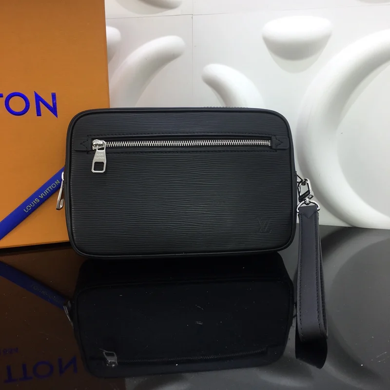 Stretchable Louis Vuitton Clutch Bags 41610