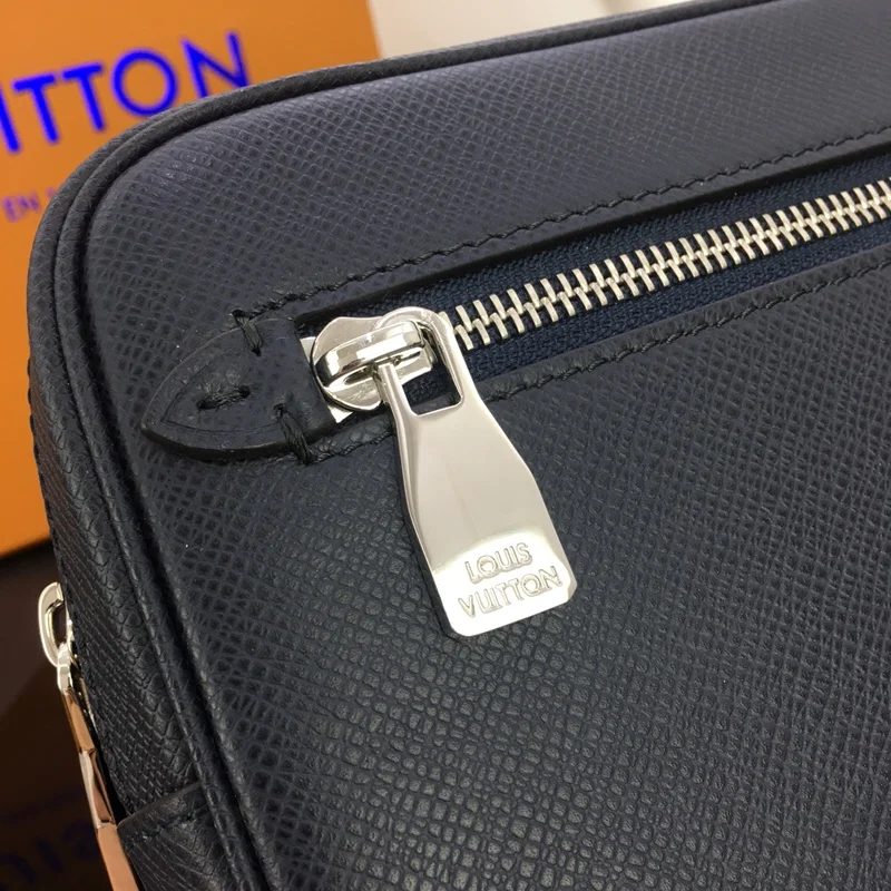 Louis Vuitton Clutch Bags Versatile 41667