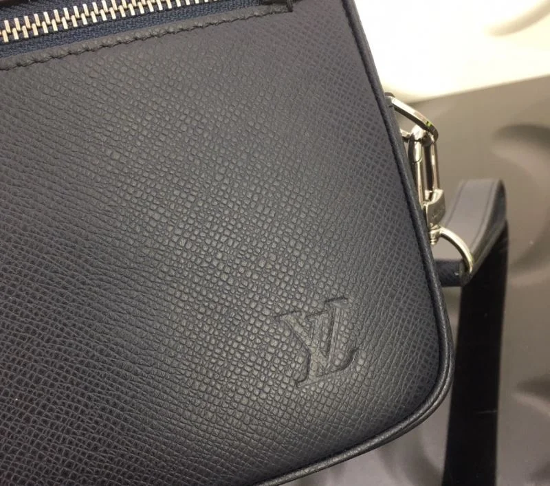 Louis Vuitton Clutch Bags Versatile 41667