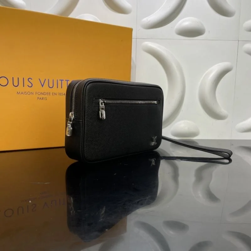 ZipUp Louis Vuitton Clutch Bags 41620