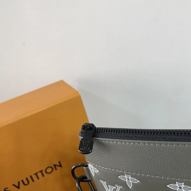 Louis Vuitton Clutch Bags Refined 41619