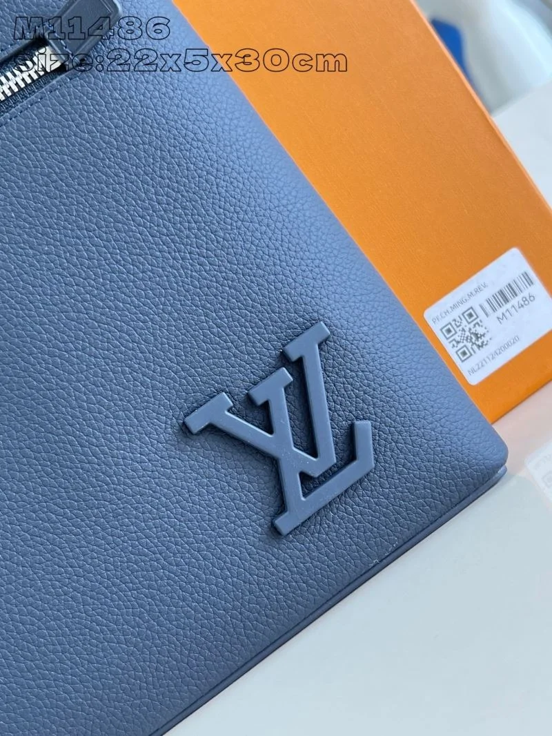 Louis Vuitton Clutch Bags Elegant 41241