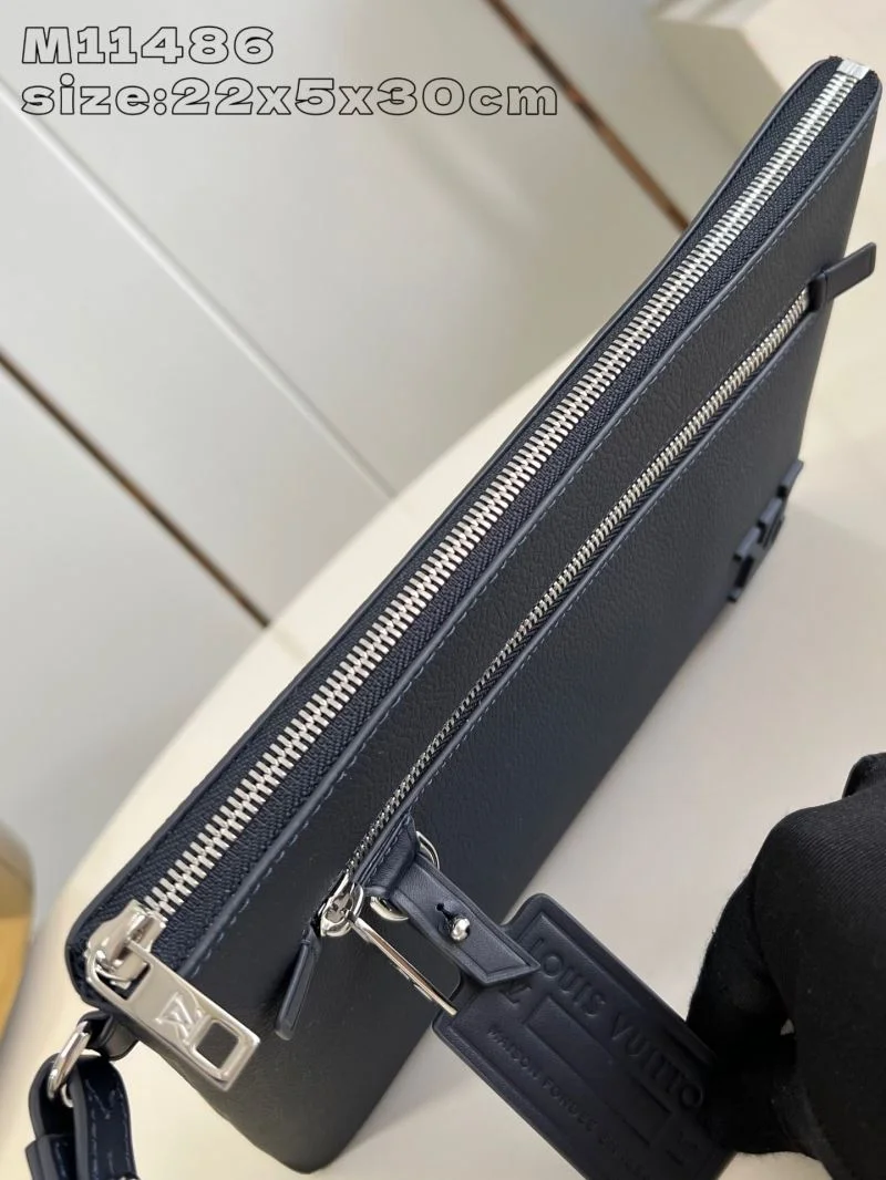 Louis Vuitton Clutch Bags Elegant 41241