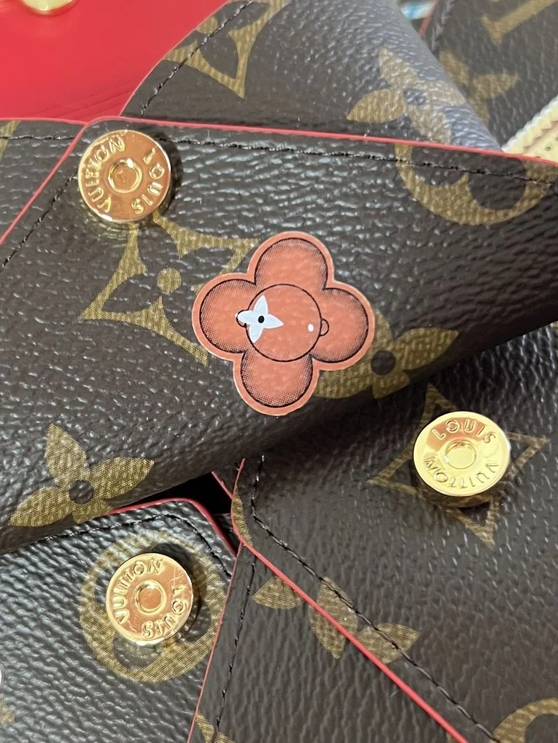 RelaxedFit Louis Vuitton Clutch Bags 41240