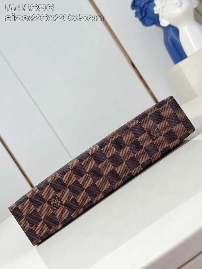 Versatile Louis Vuitton Clutch Bags 40591