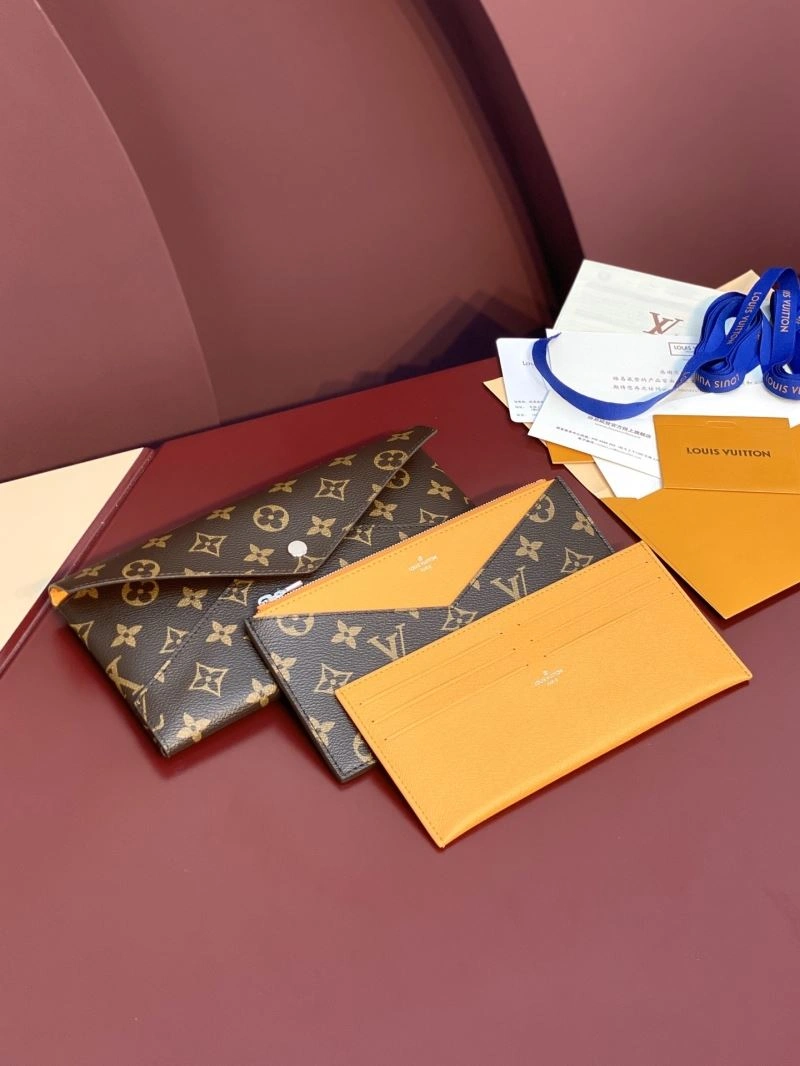 Louis Vuitton Clutch Bags Resilient 57336