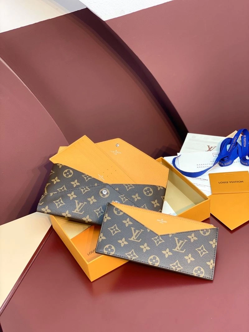 Louis Vuitton Clutch Bags Resilient 57336