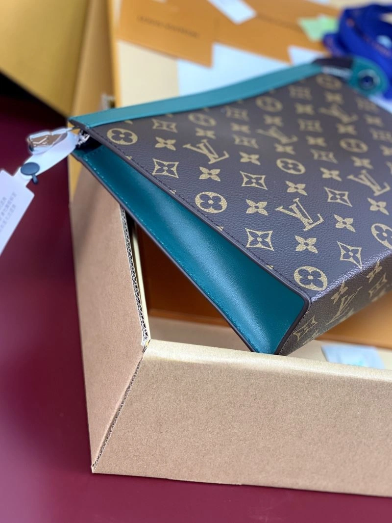 ComfortFit Louis Vuitton Clutch Bags 57333