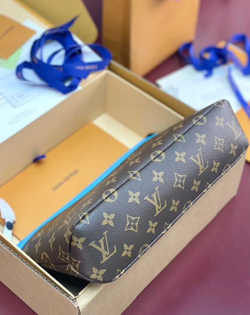 Louis Vuitton Clutch Bags Seasonal 57322