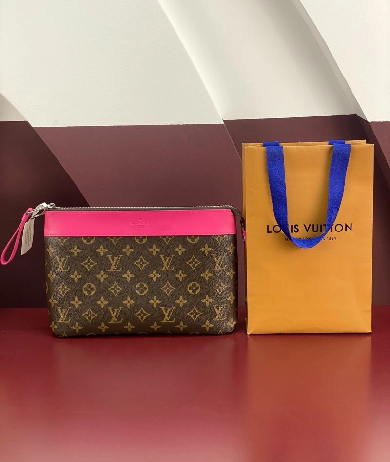 Louis Vuitton Clutch Bags UrbanChic 57323