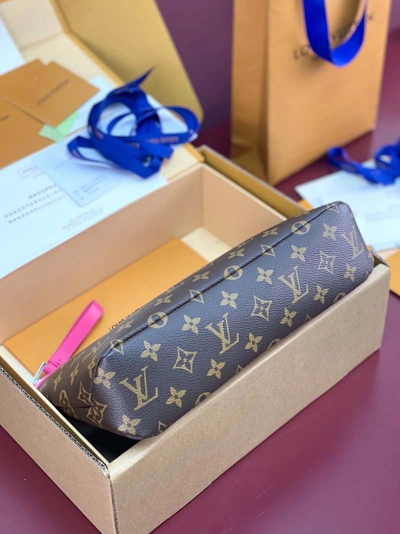 Louis Vuitton Clutch Bags UrbanChic 57323