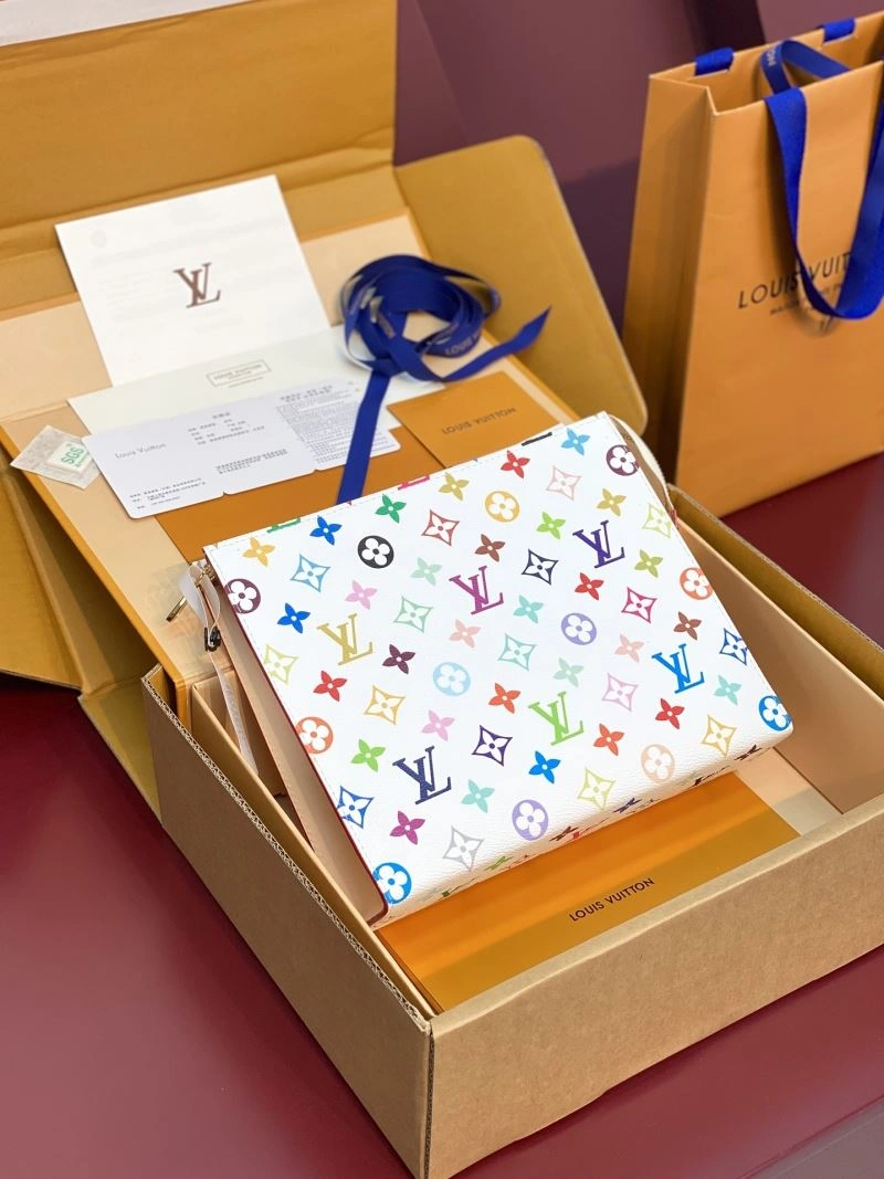 Louis Vuitton Clutch Bags Sleek 57313