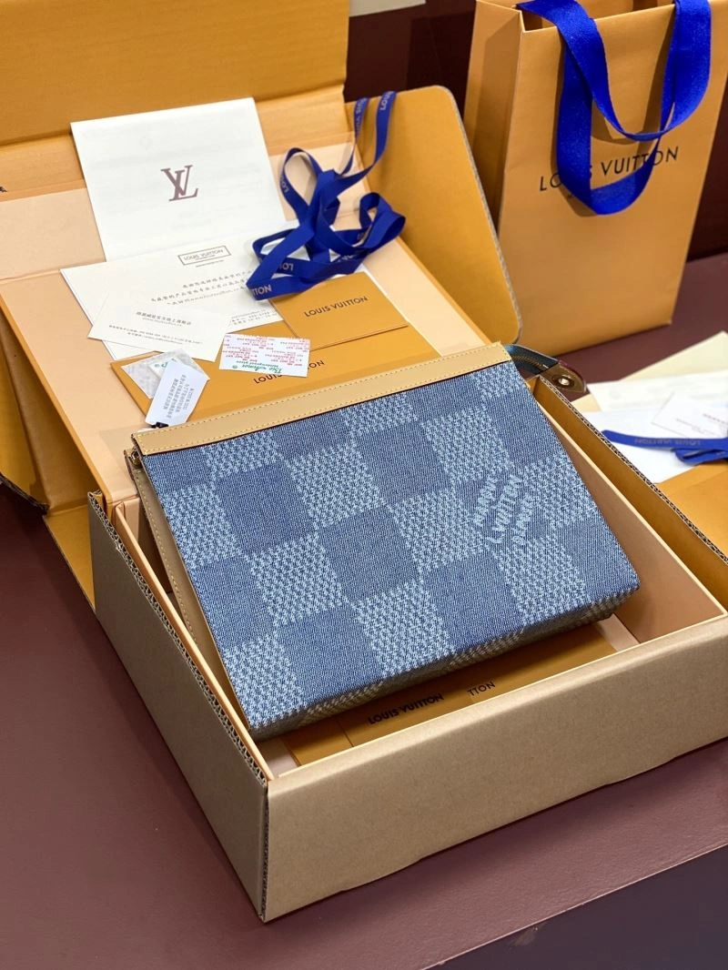 Sustainable Louis Vuitton Clutch Bags 65743