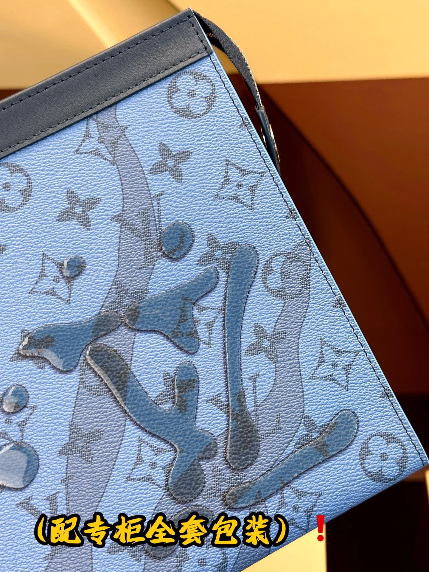 Louis Vuitton Clutch Bags Sleek 56379