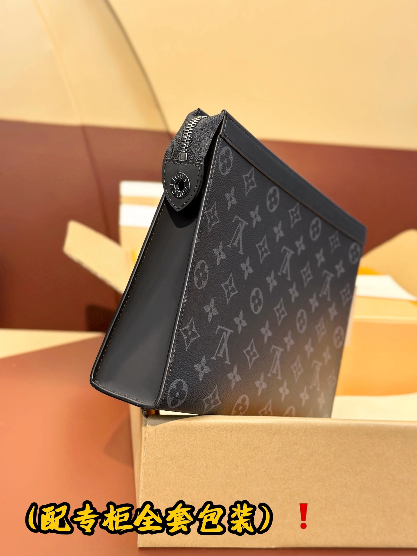 Packable Louis Vuitton Clutch Bags 56442