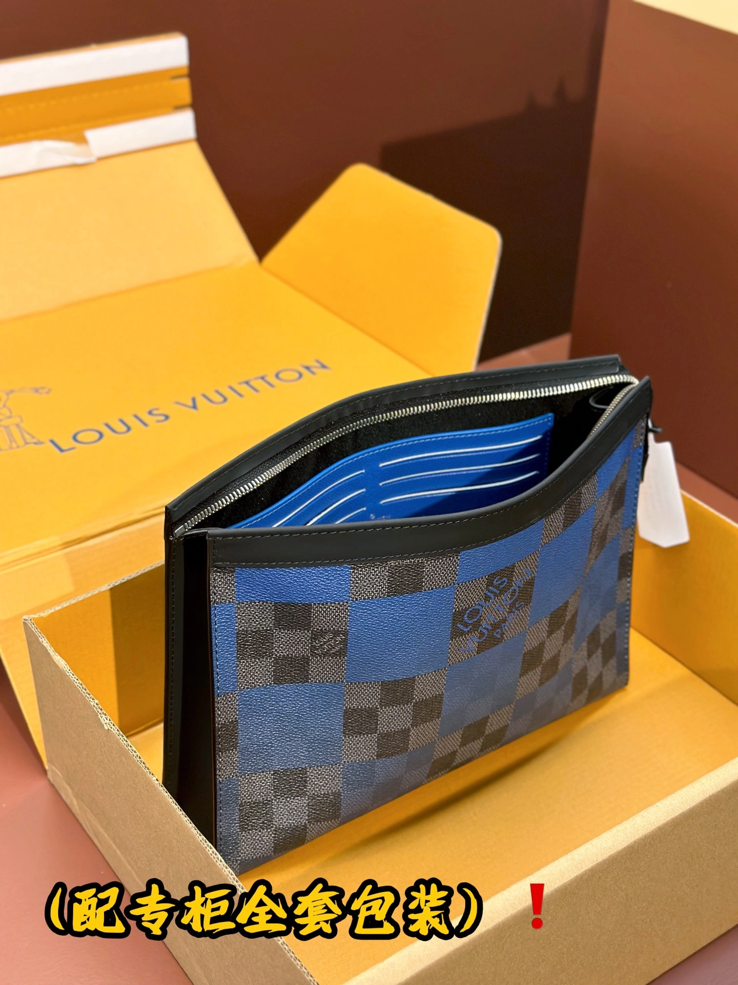 Louis Vuitton Clutch Bags Sophisticated 56359