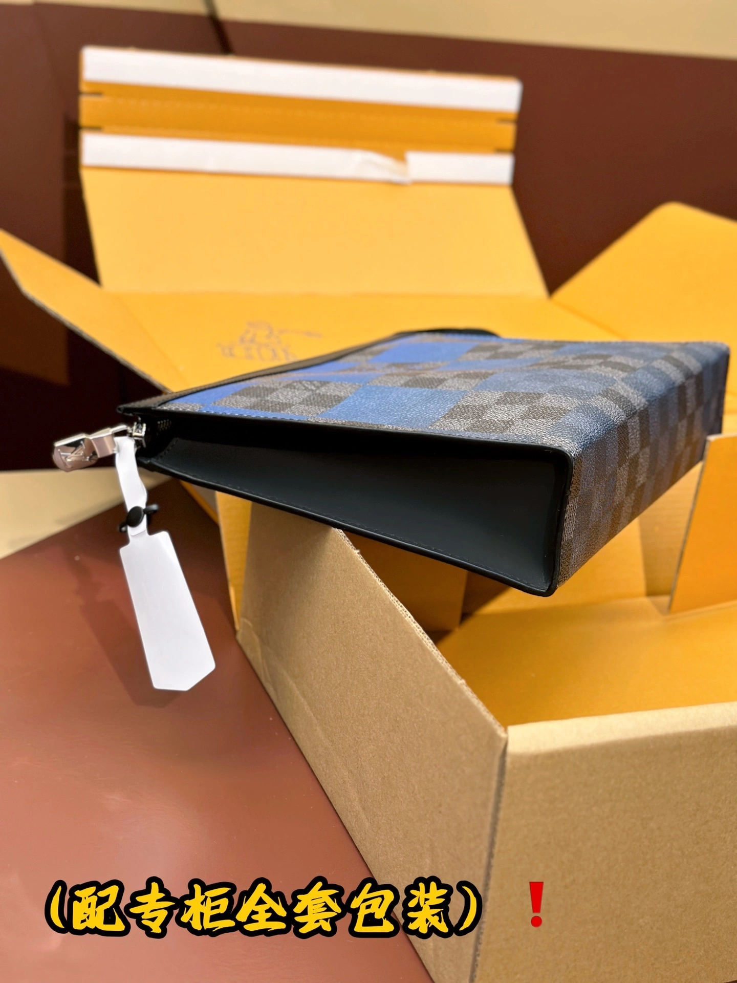 Louis Vuitton Clutch Bags Sophisticated 56359