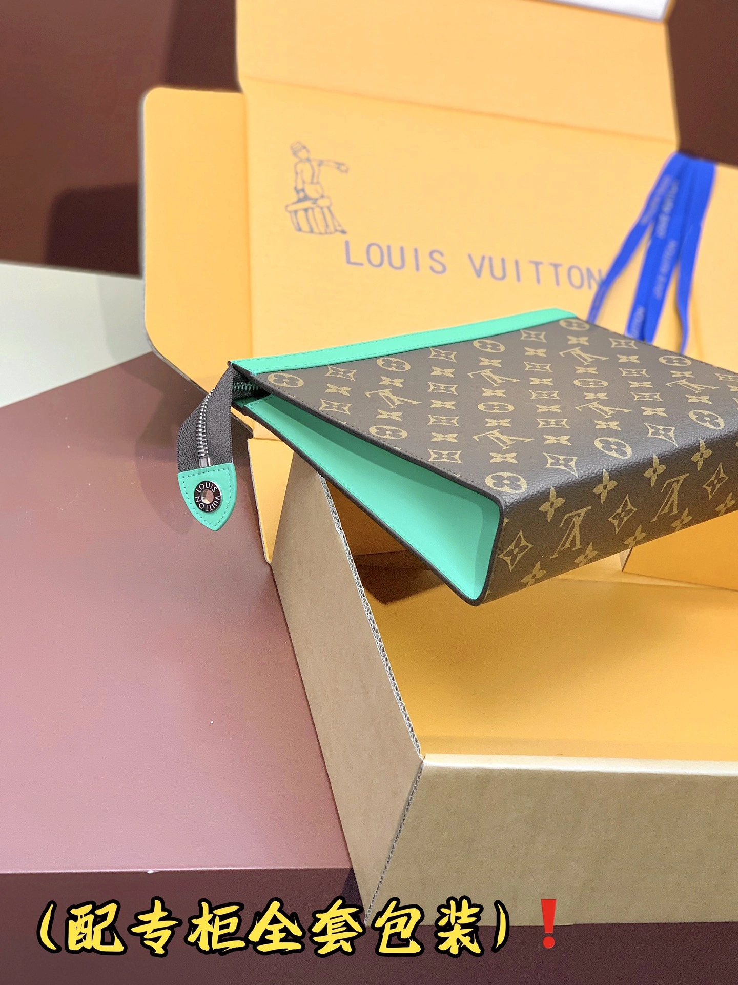Louis Vuitton Clutch Bags Modern 56391